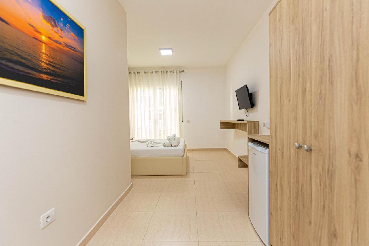 Jordan'S Hotel Vlorë 外观 照片