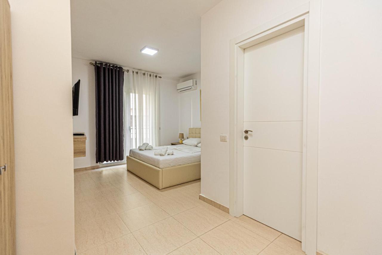 Jordan'S Hotel Vlorë 外观 照片