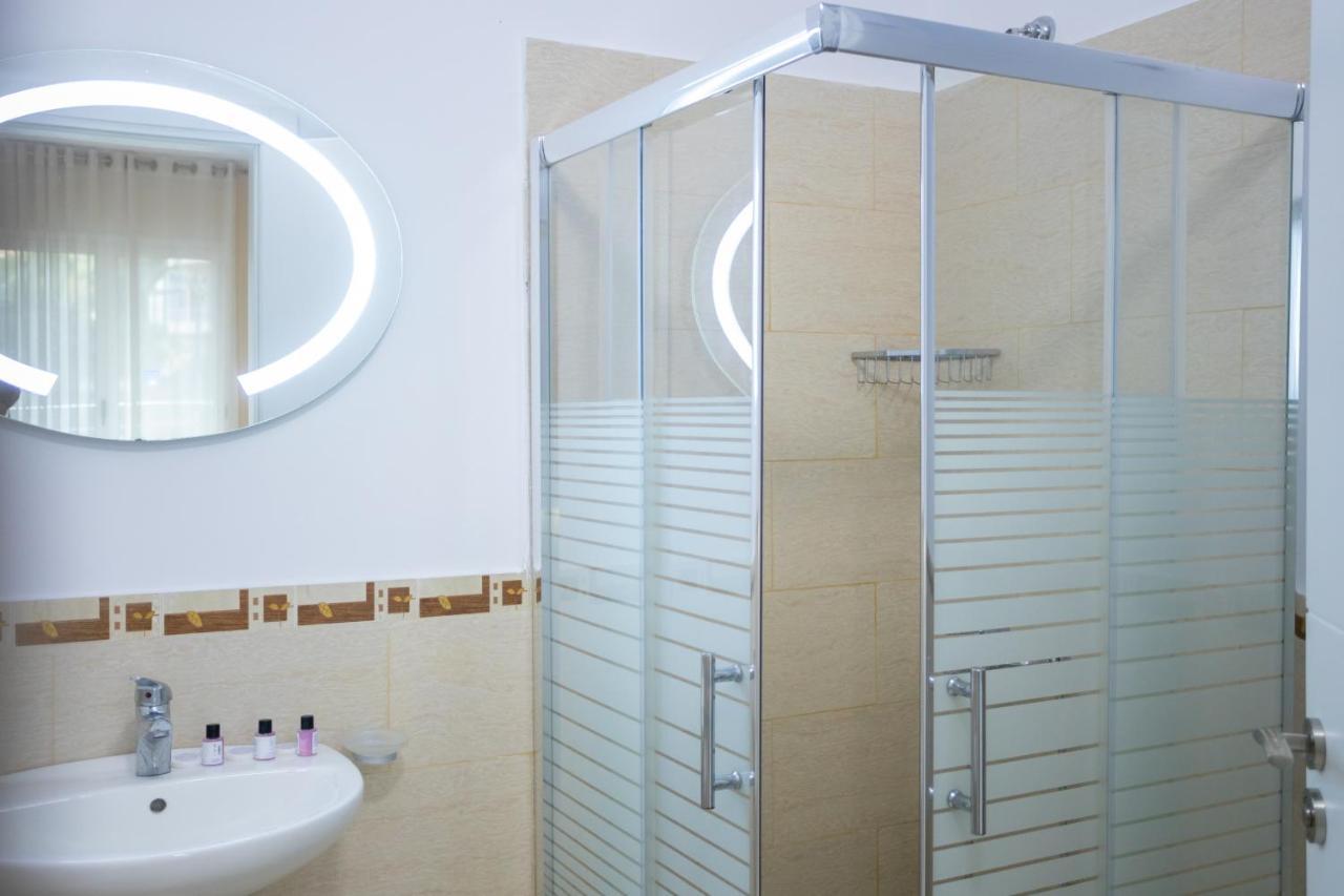 Jordan'S Hotel Vlorë 外观 照片