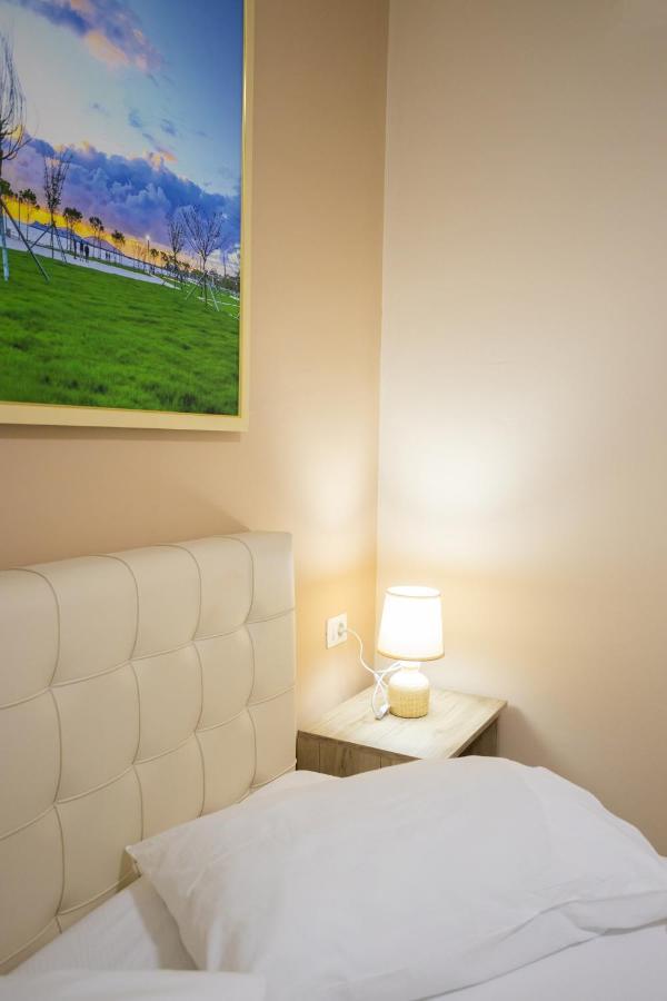 Jordan'S Hotel Vlorë 外观 照片